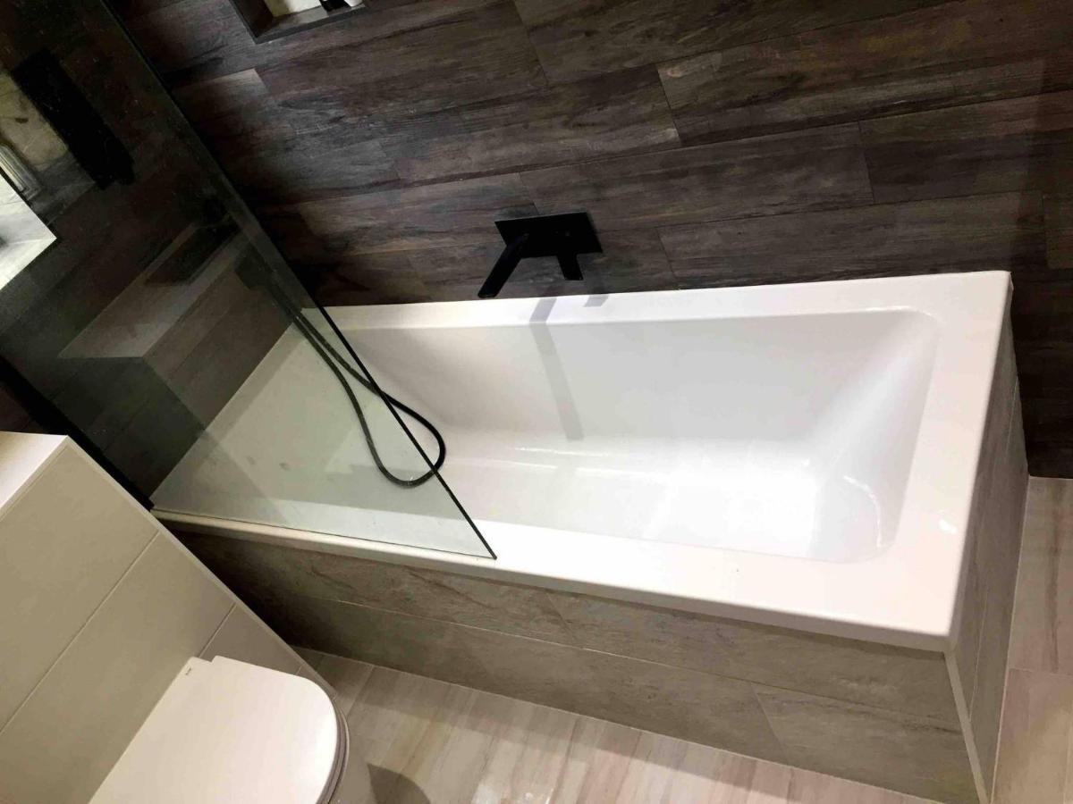Double Bedroom, Kings Lynn, New Renovated Bathroom King's Lynn Exterior photo